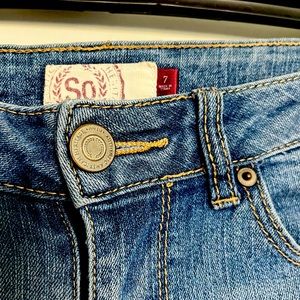 Juniors low-rise, short inseam denim shorts